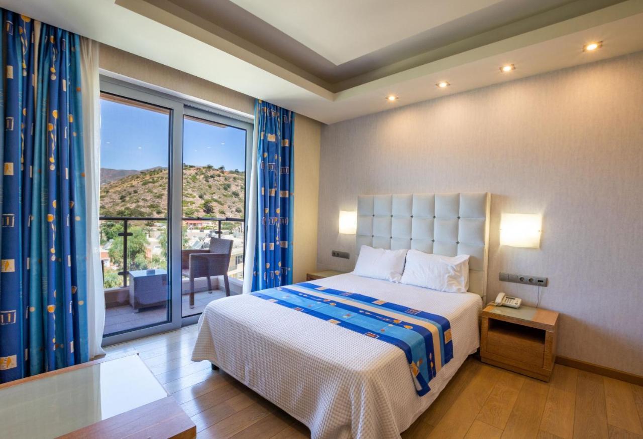 Konstantinos Palace Карпатос Екстериор снимка